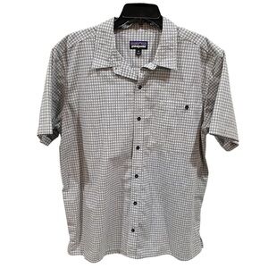 Patagonia Men’s Puckerware Short Sleeve Button Down Shirt XL